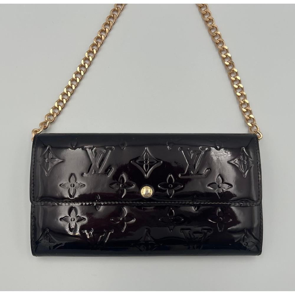 Louis Vuitton Amarante Vernis Monogram Sarah Trifold Patent Leather Wallet w COA